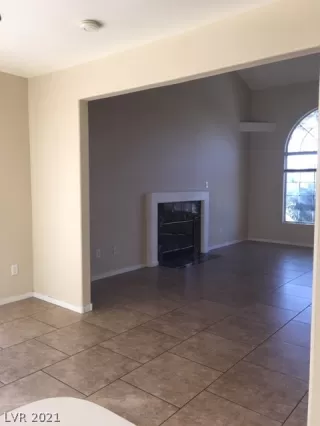 Photo #4: 2283501 Listing 