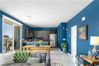Photo #6: 2283503 Listing 