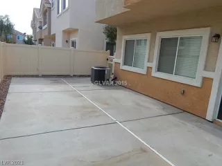 Photo #2: 2283530 Listing