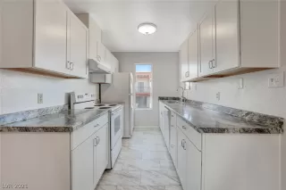 Photo #3: 2283567 Listing 