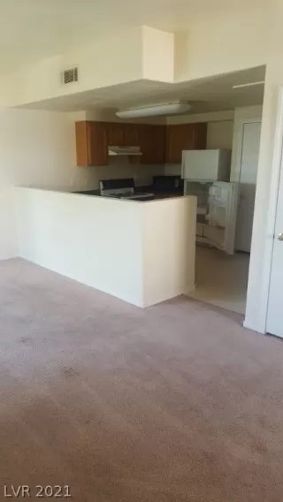 Photo #3: 2283604 Listing