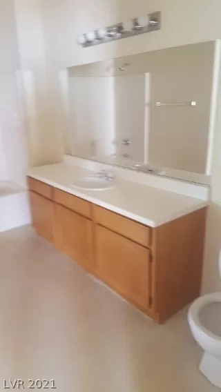 Photo #6: 2283604 Listing