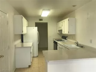 Photo #2: 2283614 Listing 