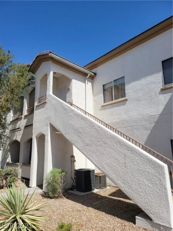 MLS: 2283625 Condo For Sale