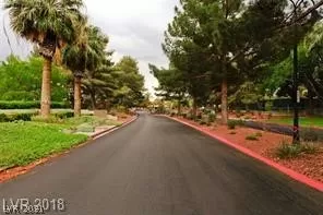 Photo #2: 2283693 Listing