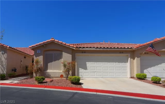 MLS: 2283695 Condo For Sale