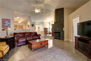 Photo #4: 2283695 Listing 