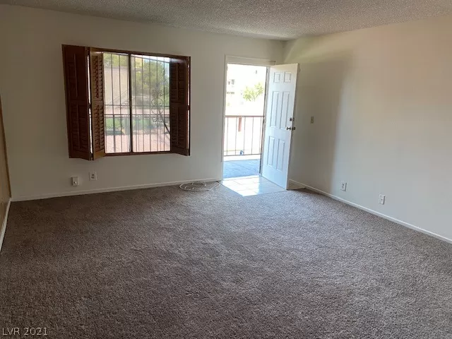 MLS: 2283698 Condo For Sale