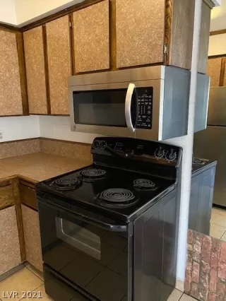 Photo #1: 2283698 Listing