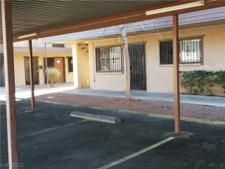 Photo #1: 2283701 Listing