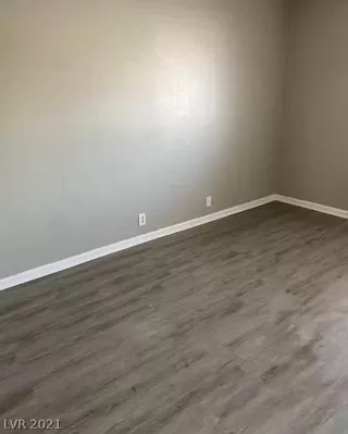 Photo #3: 2283709 Listing