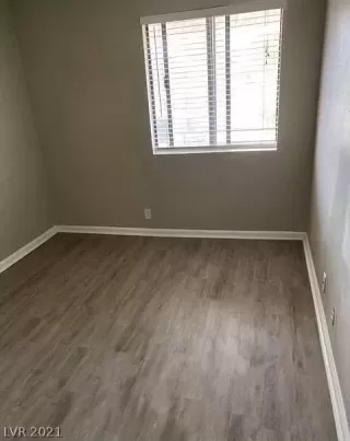 Photo #4: 2283709 Listing