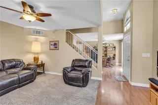 Photo #3: 2283721 Listing