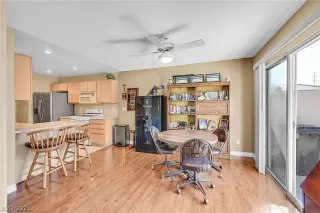 Photo #4: 2283721 Listing