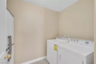 Photo #6: 2283721 Listing