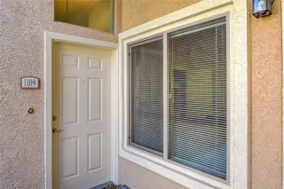 Photo #3: 2283724 Listing