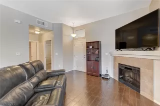 Photo #6: 2283724 Listing