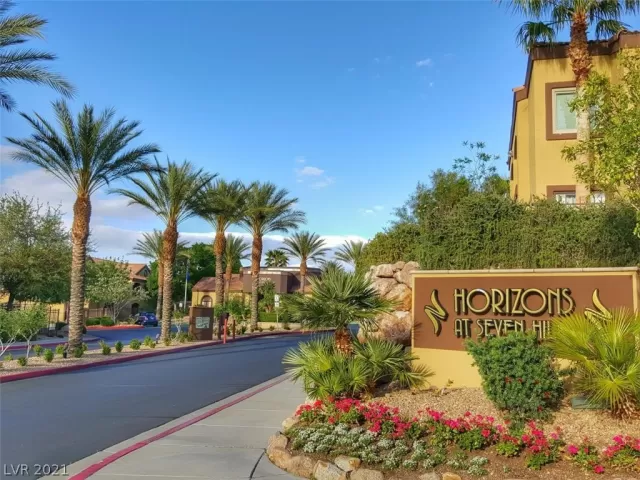 MLS: 2283742 Condo For Sale