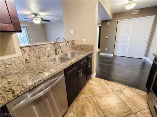 Photo #4: 2283742 Listing 