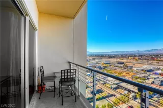 Photo #6: 2283750 Listing