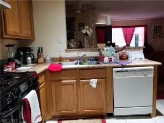 Photo #4: 2283751 Listing 