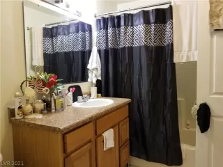 Photo #5: 2283751 Listing 