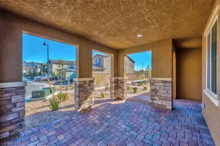 Photo #2: 2283769 Listing