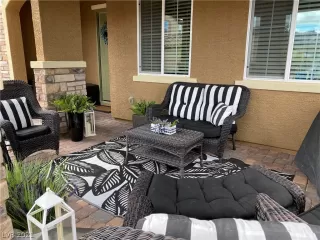 Photo #3: 2283769 Listing