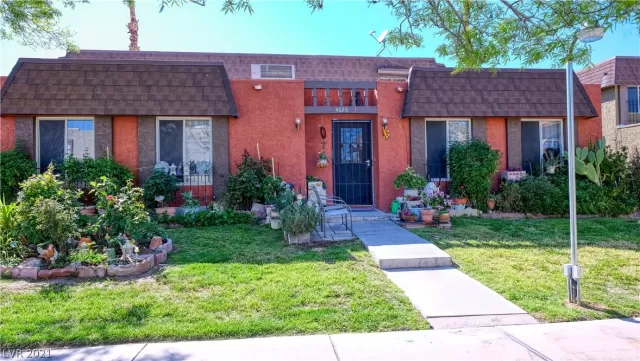 MLS: 2283784 Condo For Sale