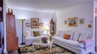 Photo #4: 2283784 Listing