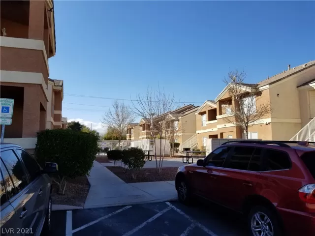 MLS: 2283789 Condo For Sale