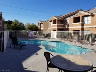 Photo #2: 2283789 Listing 