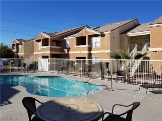 Photo #3: 2283789 Listing 