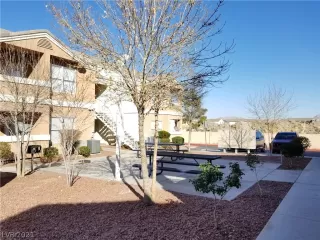 Photo #4: 2283789 Listing 