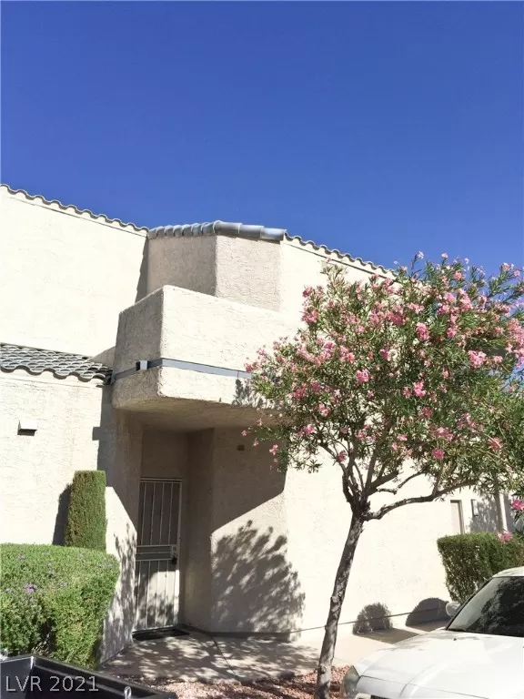 MLS: 2283800 Condo For Sale