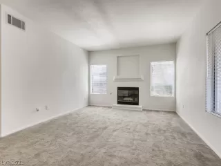 Photo #4: 2283844 Listing