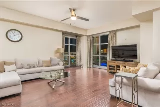 Photo #6: 2283847 Listing 