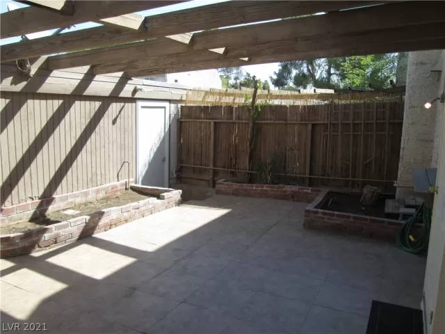 MLS: 2283867 Condo For Sale