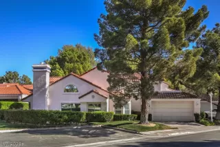 Photo #1: 2283888 Listing 