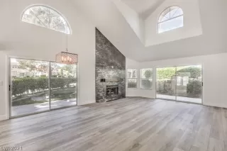 Photo #4: 2283888 Listing 