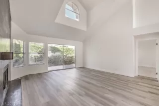 Photo #6: 2283888 Listing 