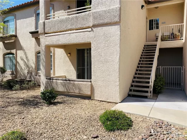 MLS: 2283904 Condo For Sale