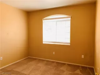 Photo #5: 2283904 Listing 