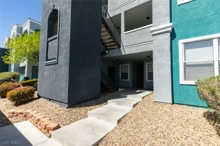 Photo #1: 2283953 Listing