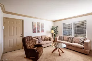 Photo #2: 2283999 Listing 