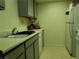 Photo #4: 2284064 Listing