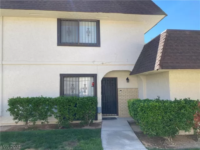 MLS: 2284074 Condo For Sale