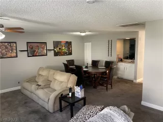 Photo #1: 2284074 Listing