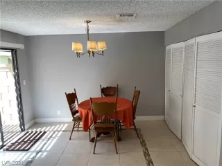 Photo #3: 2284074 Listing