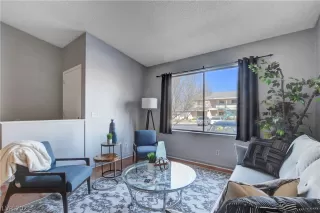 Photo #5: 2284113 Listing